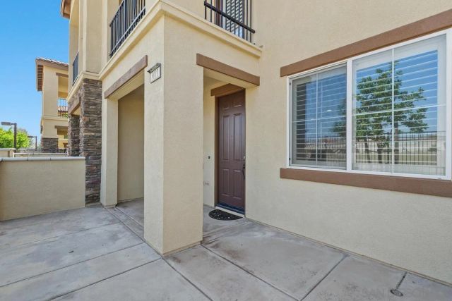 8011 City View Pl, Rancho Cucamonga, CA 91730