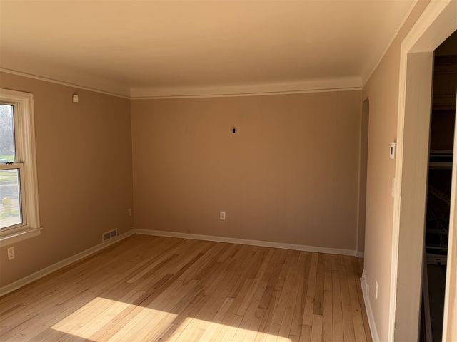 22415 Wilmot Avenue, Eastpointe, MI 48021