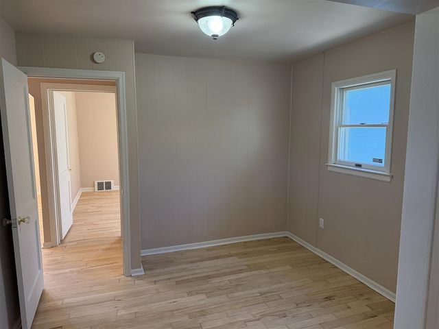 22415 Wilmot Avenue, Eastpointe, MI 48021