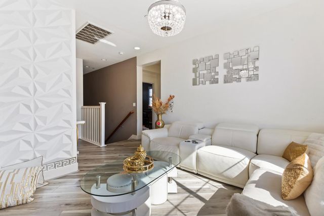 9423 Vintner Cir, Patterson, CA 95363