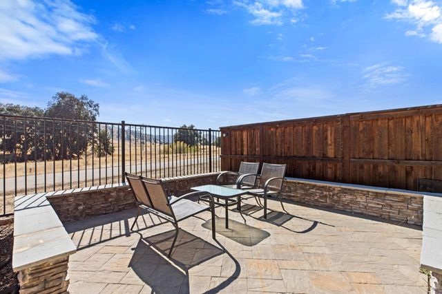 9423 Vintner Cir, Patterson, CA 95363