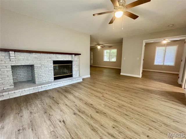 505 Thistle Lane, Swansea, IL 62226