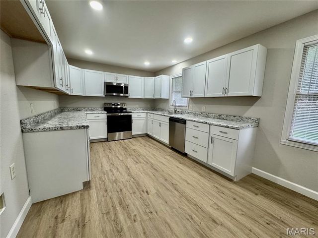 505 Thistle Lane, Swansea, IL 62226