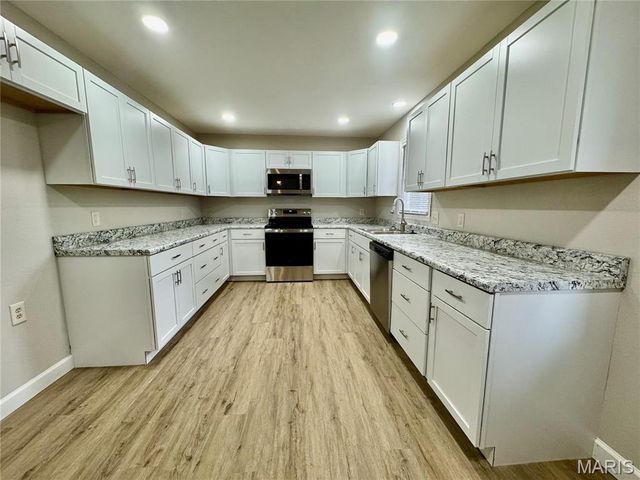 505 Thistle Lane, Swansea, IL 62226