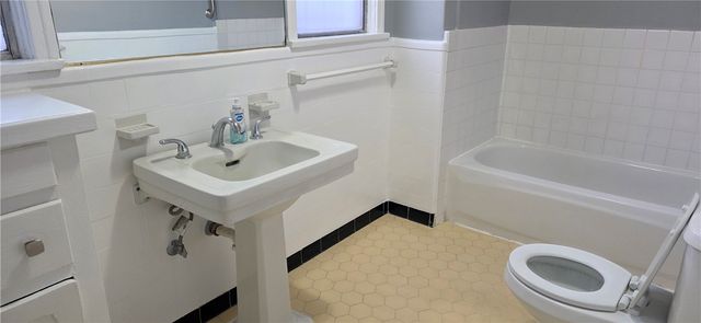 3304 N Mountain View, San Bernardino, CA 92405