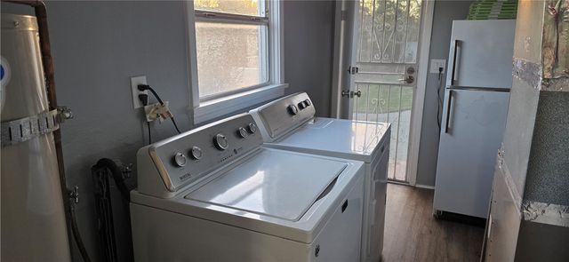 3304 N Mountain View, San Bernardino, CA 92405