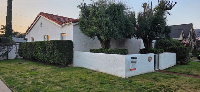 3304 N Mountain View, San Bernardino, CA 92405