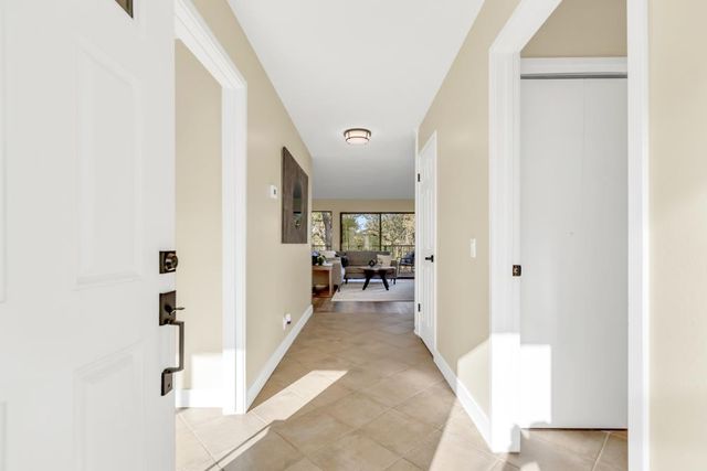8851 Bluff Ln, Fair Oaks, CA 95628