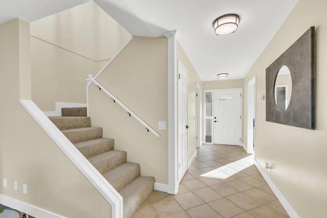 8851 Bluff Ln, Fair Oaks, CA 95628