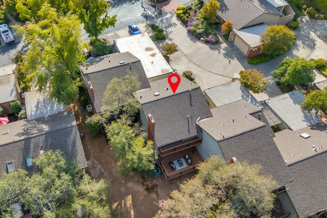 8851 Bluff Ln, Fair Oaks, CA 95628