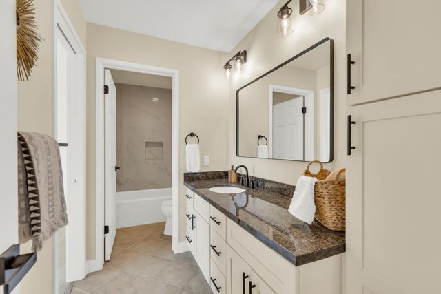8851 Bluff Ln, Fair Oaks, CA 95628
