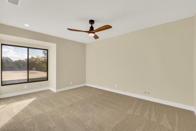8851 Bluff Ln, Fair Oaks, CA 95628