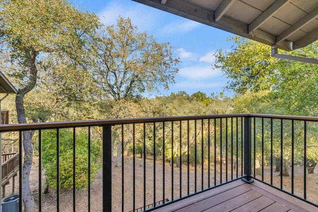 8851 Bluff Ln, Fair Oaks, CA 95628