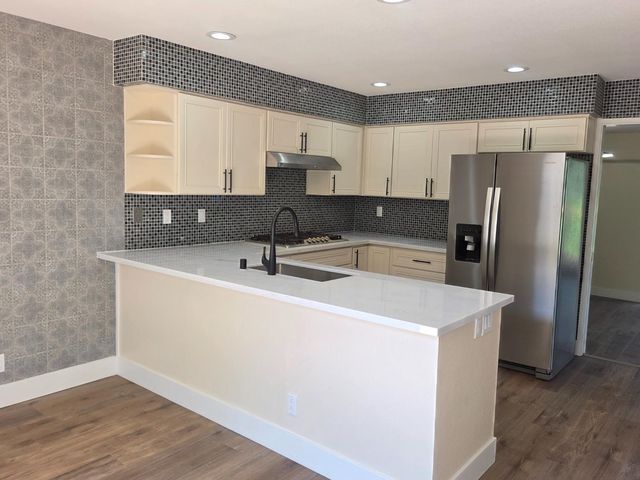 8851 Bluff Ln, Fair Oaks, CA 95628