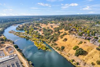 8851 Bluff Ln, Fair Oaks, CA 95628