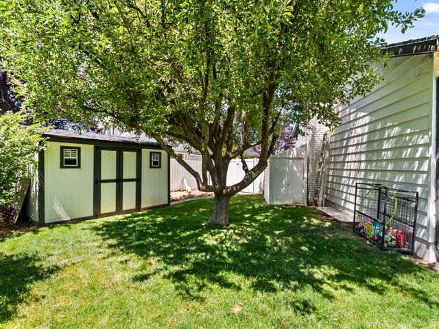 6191 S RAINSBOROUGH RD, Murray, UT 84121