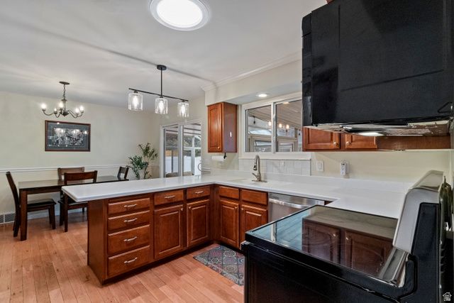 6191 S RAINSBOROUGH RD, Murray, UT 84121