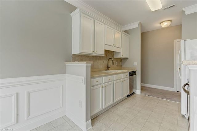 522 College Road 303, Greensboro, NC 27410