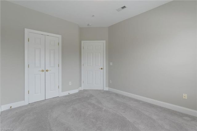 522 College Road 303, Greensboro, NC 27410