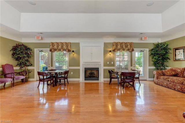 522 College Road 303, Greensboro, NC 27410