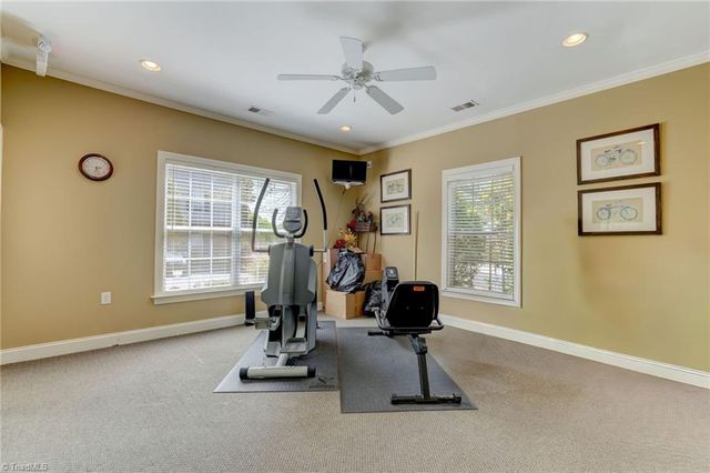 522 College Road 303, Greensboro, NC 27410