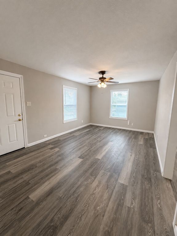 2801 Burchill Road S, Fort Worth, TX 76105 — photo 3