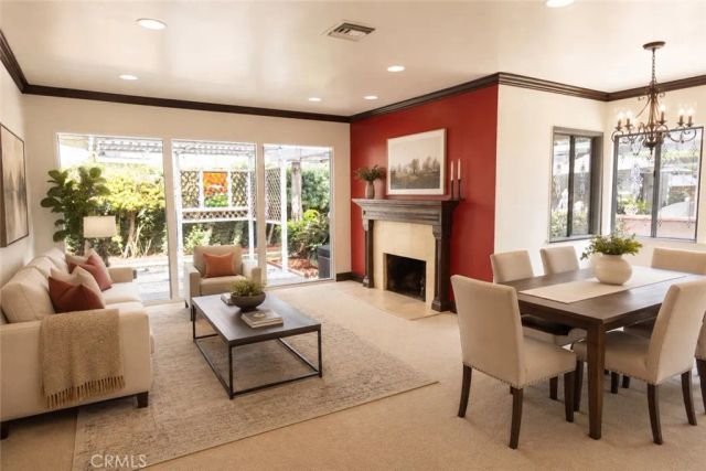 2455 Nipomo, Long Beach, CA 90815