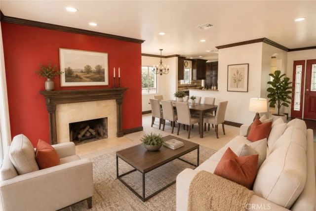 2455 Nipomo, Long Beach, CA 90815