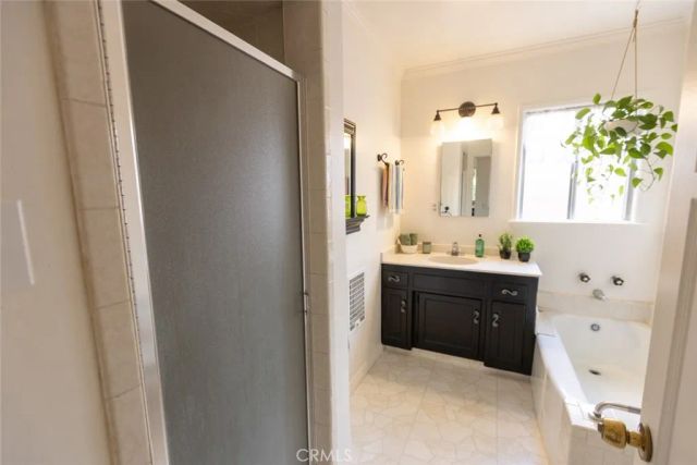 2455 Nipomo, Long Beach, CA 90815