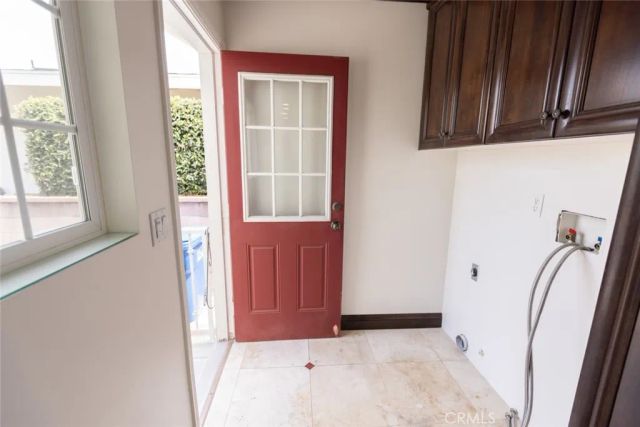 2455 Nipomo, Long Beach, CA 90815