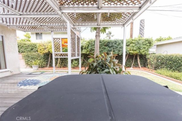 2455 Nipomo, Long Beach, CA 90815