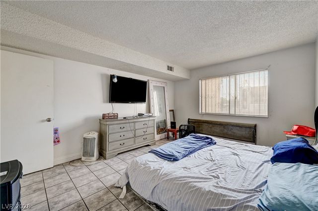 1440 Vegas Valley Drive 1, Las Vegas, NV 89169