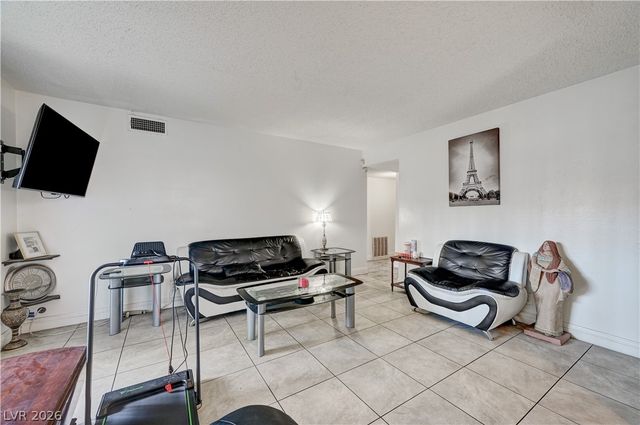 1440 Vegas Valley Drive 1, Las Vegas, NV 89169