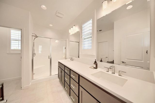 2615 Eastshore Way, Lathrop, CA 95330