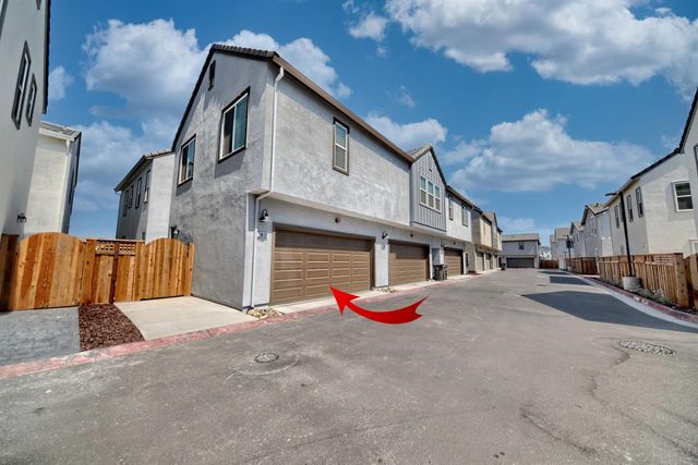 2615 Eastshore Way, Lathrop, CA 95330