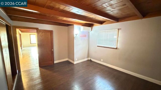 5284 Elm Ln, Oakley, CA 94561