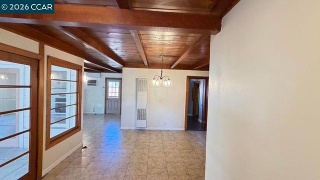 5284 Elm Ln, Oakley, CA 94561