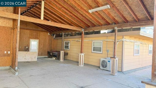 5284 Elm Ln, Oakley, CA 94561