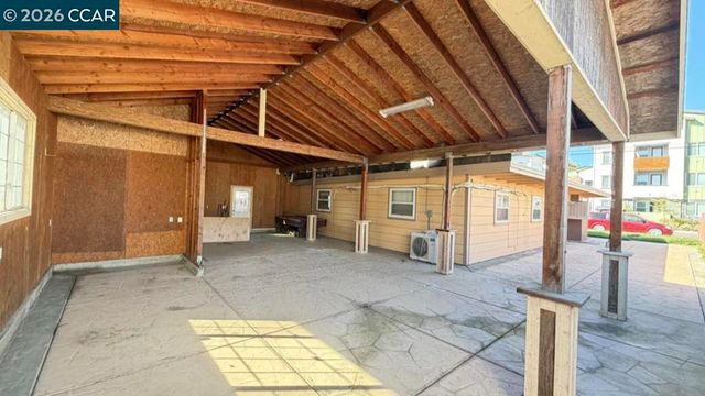 5284 Elm Ln, Oakley, CA 94561