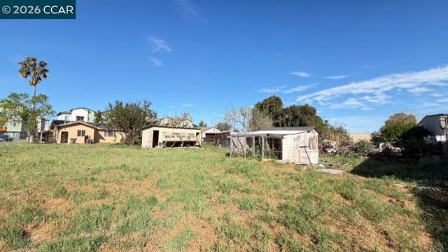 5284 Elm Ln, Oakley, CA 94561