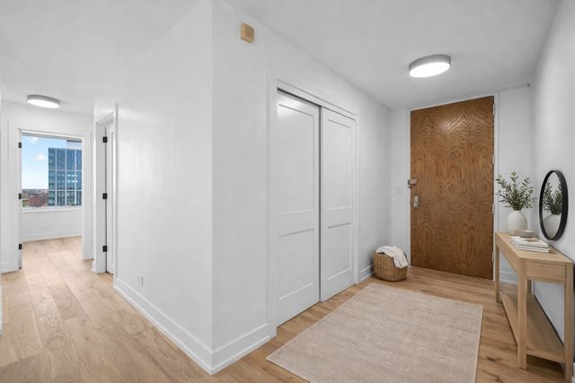 5201 S Cornell Avenue 12C, Chicago, IL 60615