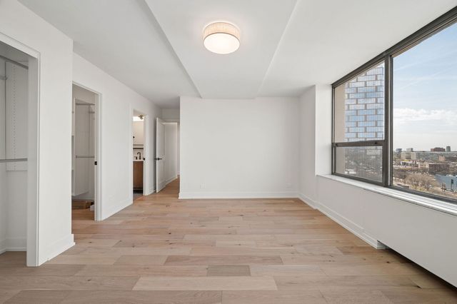 5201 S Cornell Avenue 12C, Chicago, IL 60615