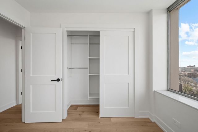 5201 S Cornell Avenue 12C, Chicago, IL 60615