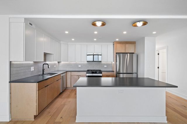 5201 S Cornell Avenue 12C, Chicago, IL 60615