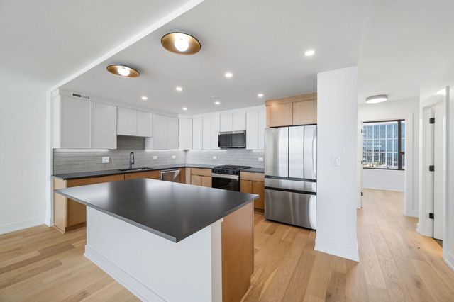 5201 S Cornell Avenue 12C, Chicago, IL 60615