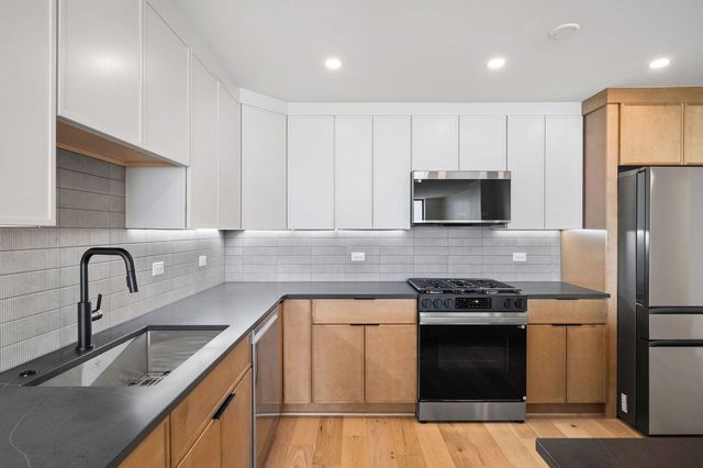 5201 S Cornell Avenue 12C, Chicago, IL 60615