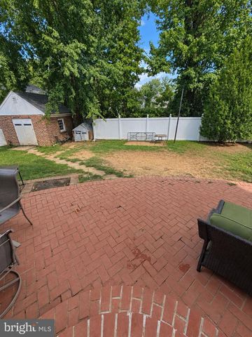 1210 WATERFORD DR, District Heights, MD 20747