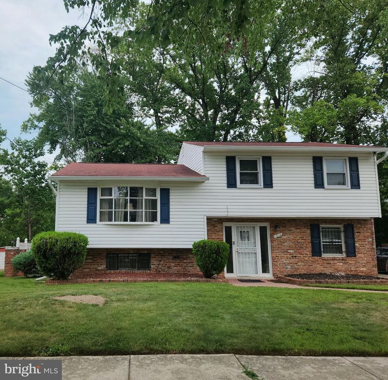 1210 WATERFORD DR, District Heights, MD 20747