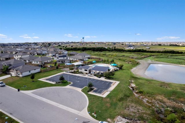 148 Rearden BLVD, Jarrell, TX 76537