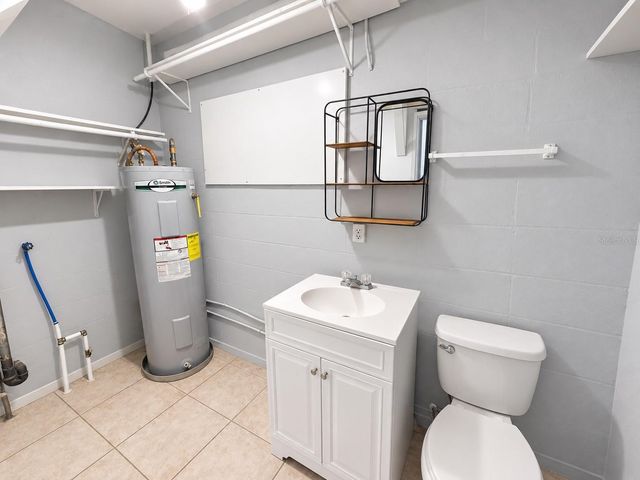 2021 W GORE STREET, Orlando, FL 32805